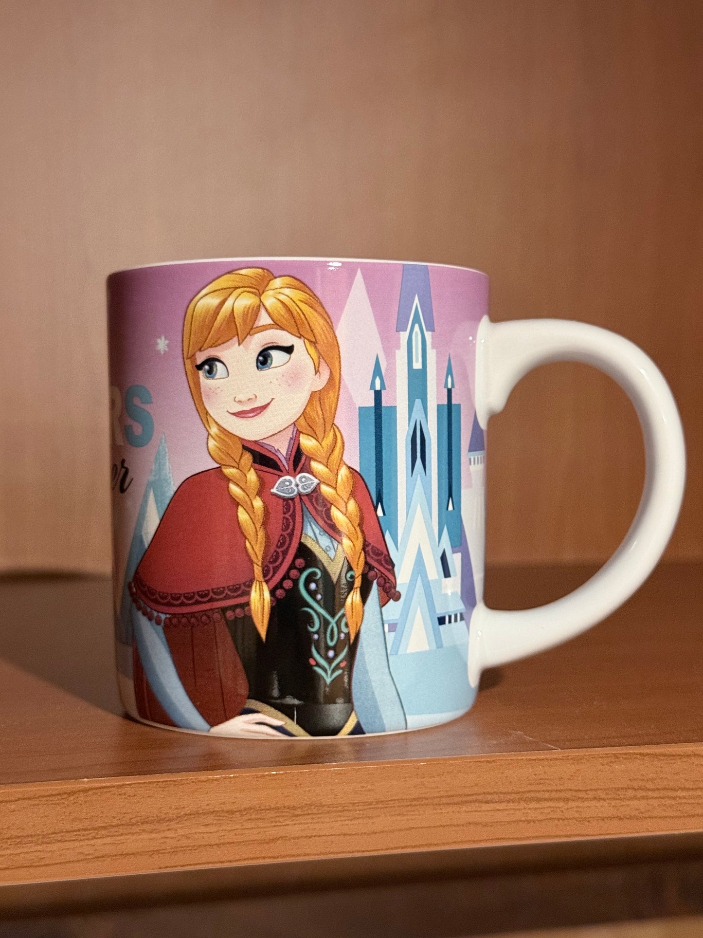 Tasse reines des neiges sisters violette avec 200 gr de bonbons