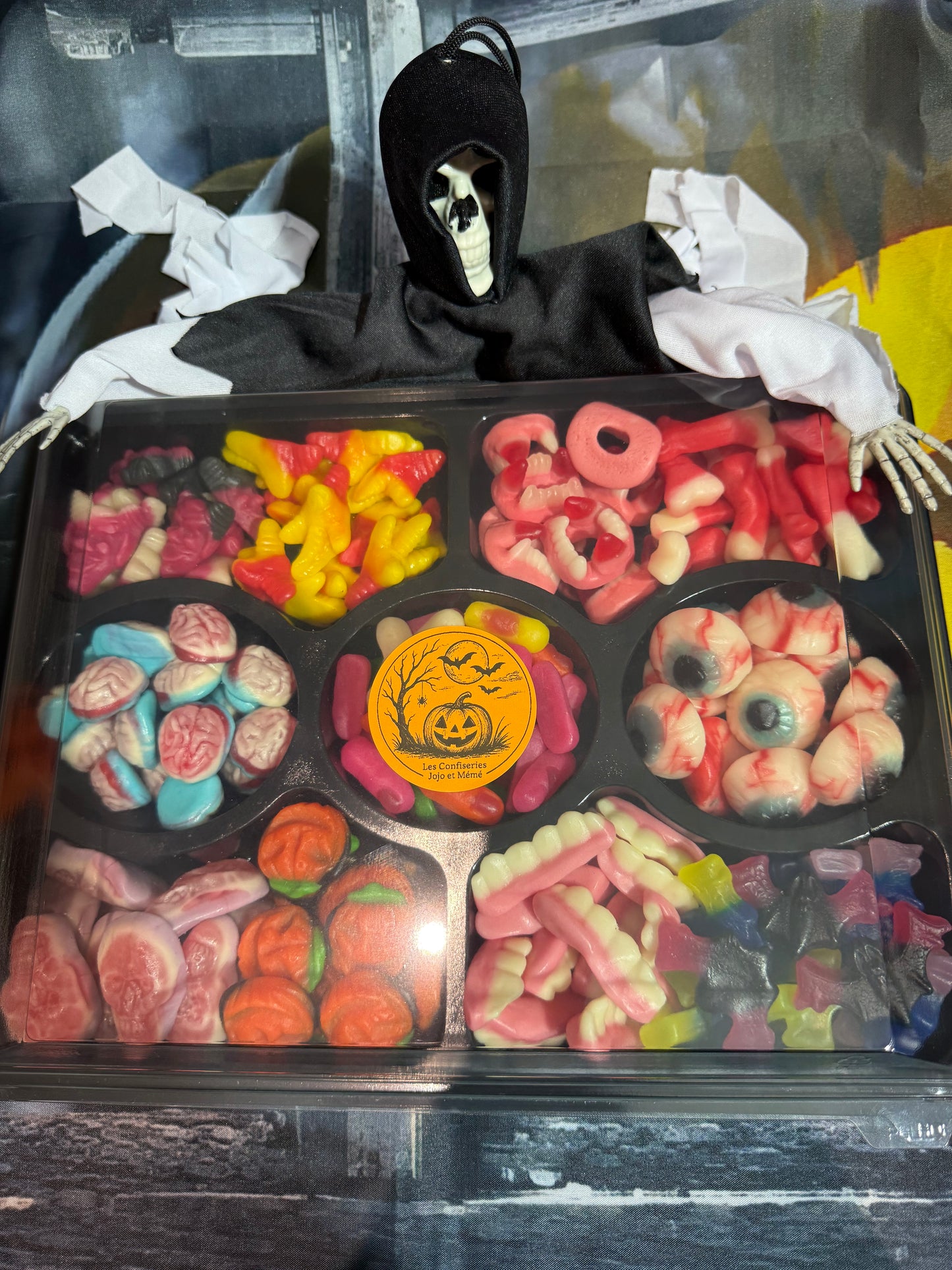 À. Plateau Halloween 1 kilo de bonbons