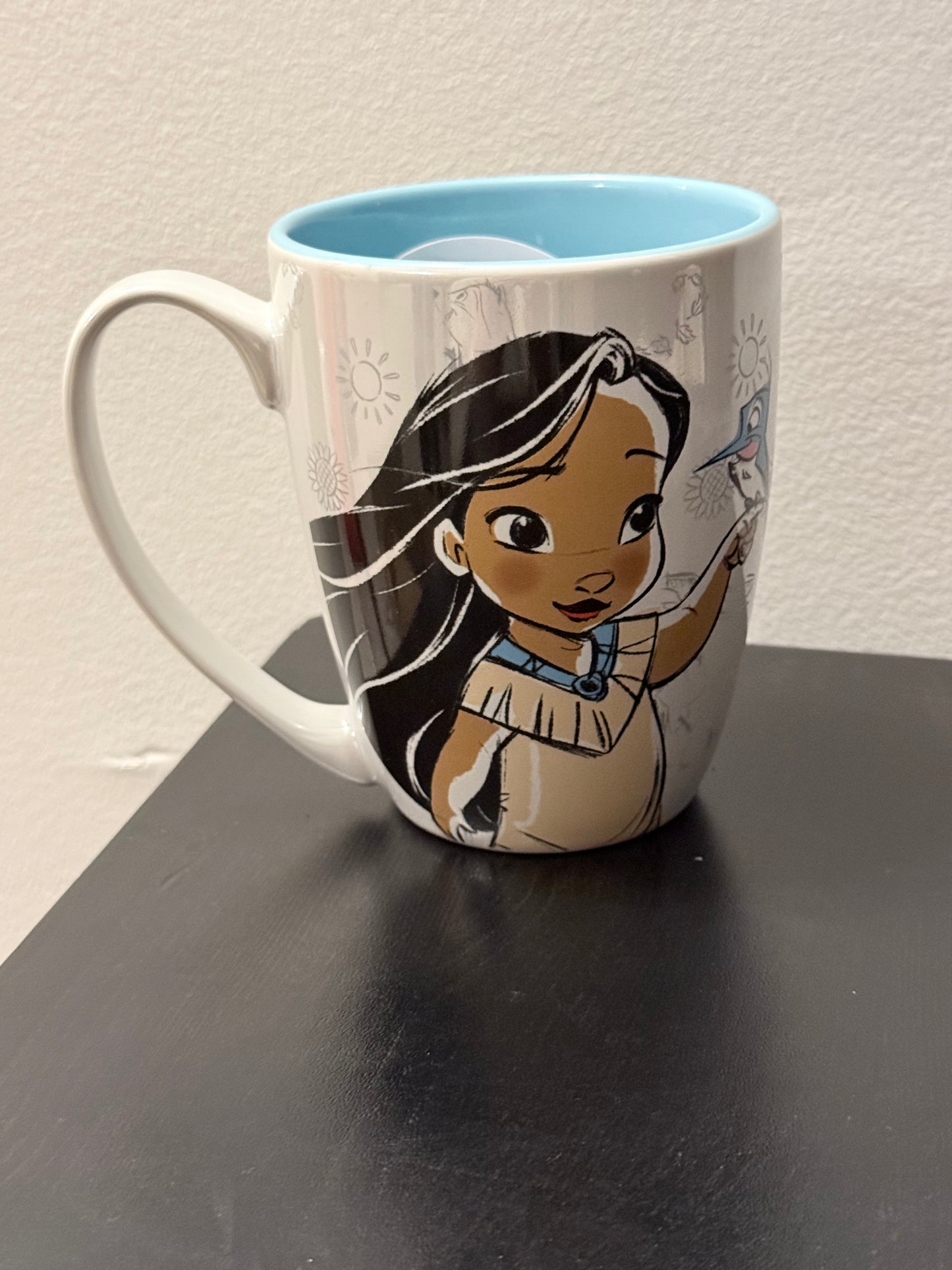 Tasse pocahontas avec 200 gr de bonbons