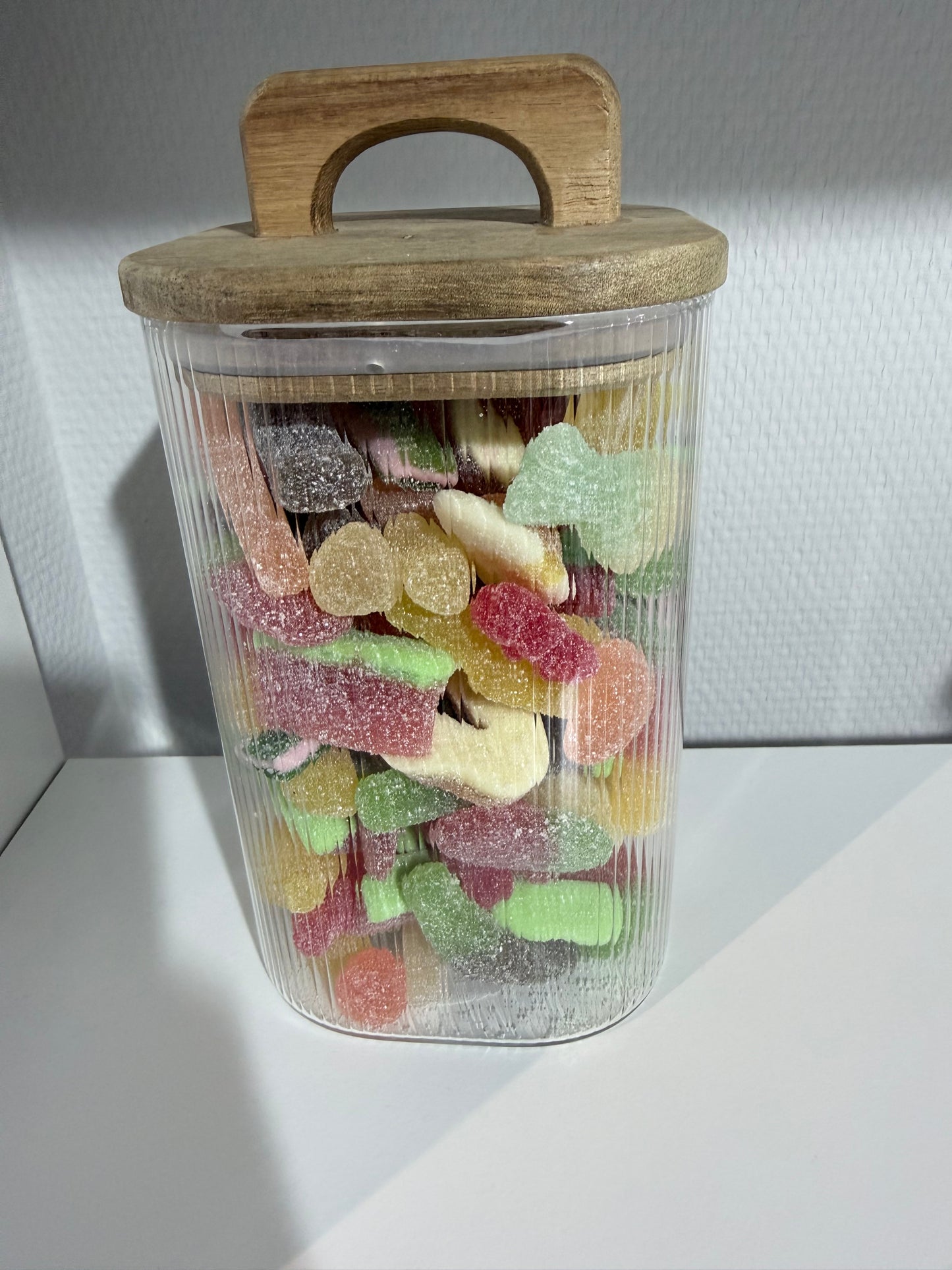 Pot hermétique en verre 700 gr de bonbons coloré