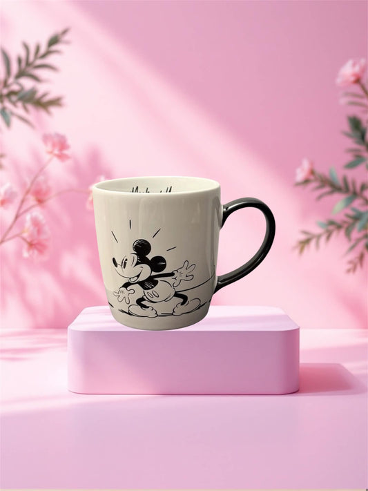 Tasse Mickey blanche avec 200 gr de bonbons