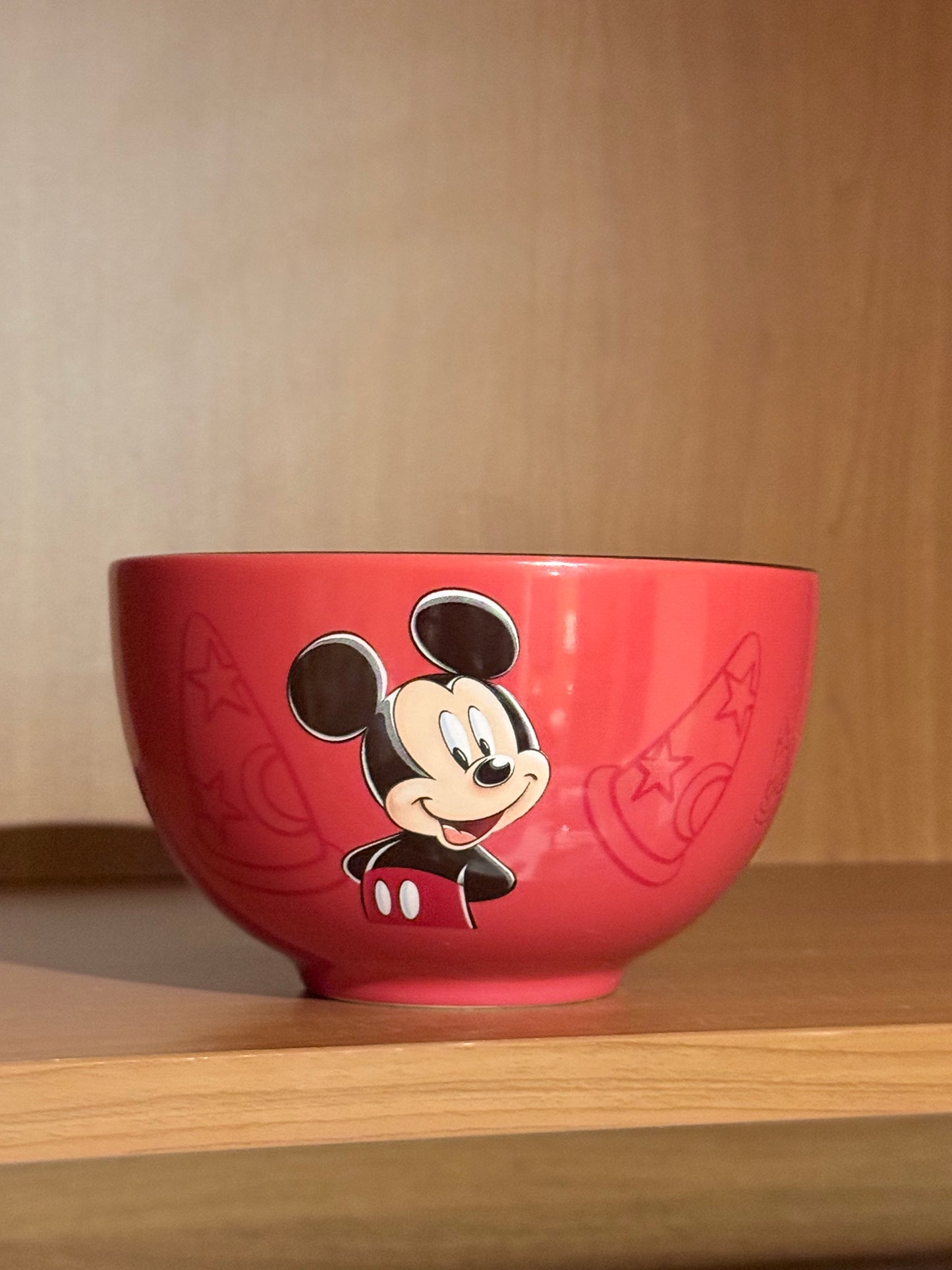 Bol Mickey avec 200 gr de bonbons