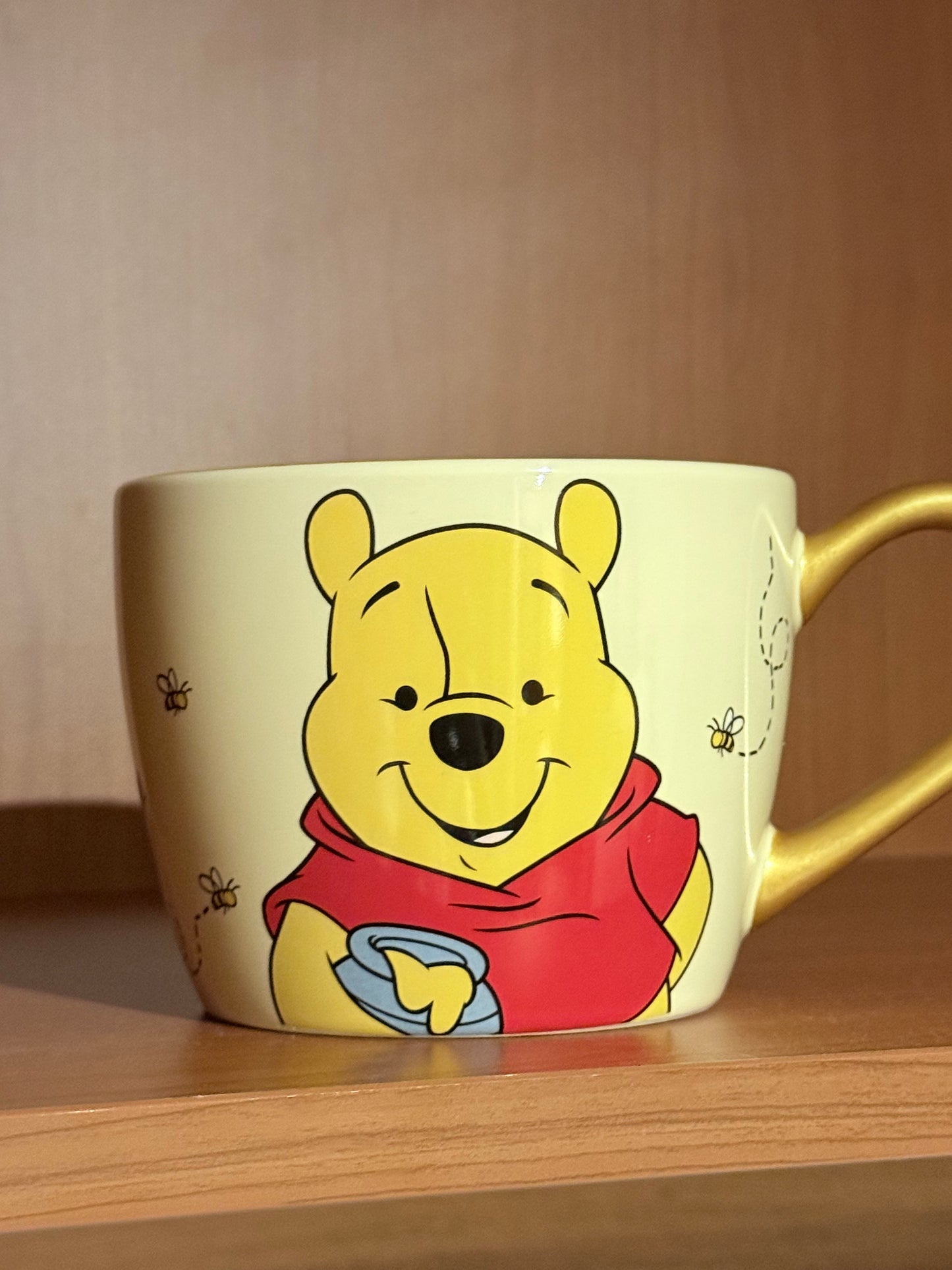 Tasse Winnie l’ourson, tigrou et bourriquet avec 200 gr de bonbons