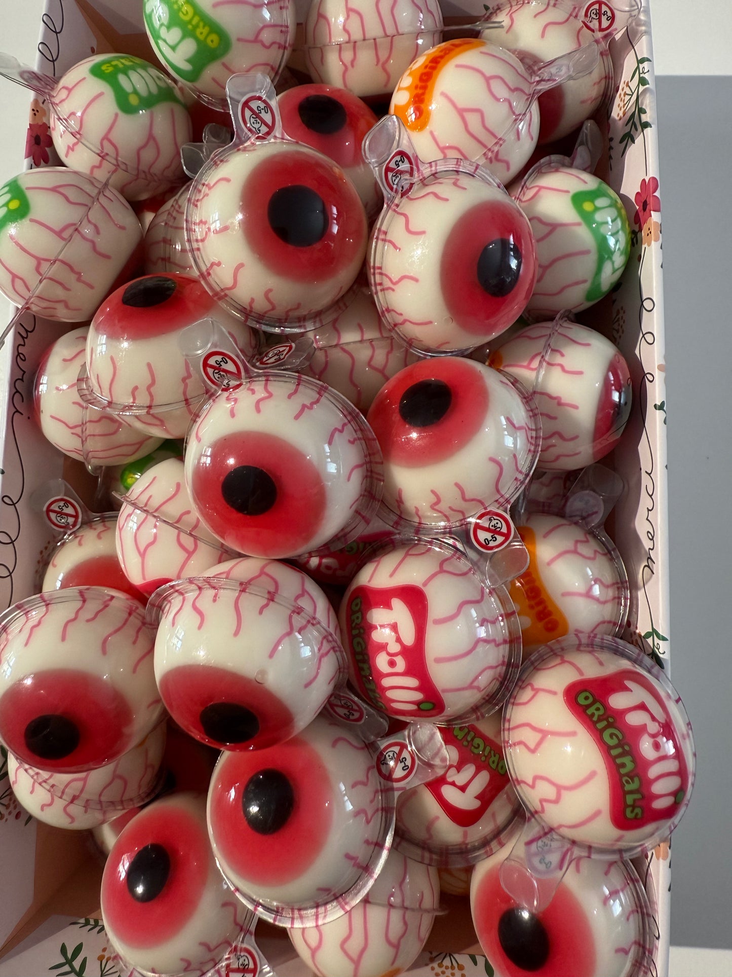 Yeux trolli rouge 1 pc