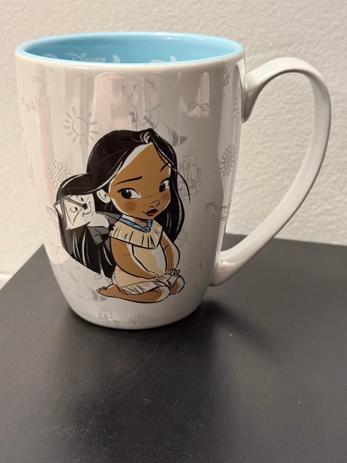 Tasse pocahontas avec 200 gr de bonbons